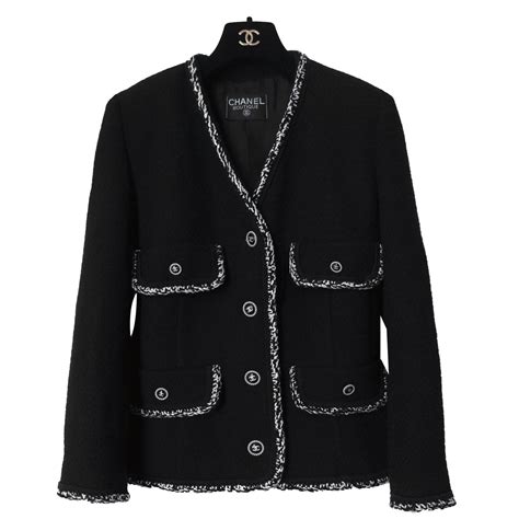 chanel black jacket 2017